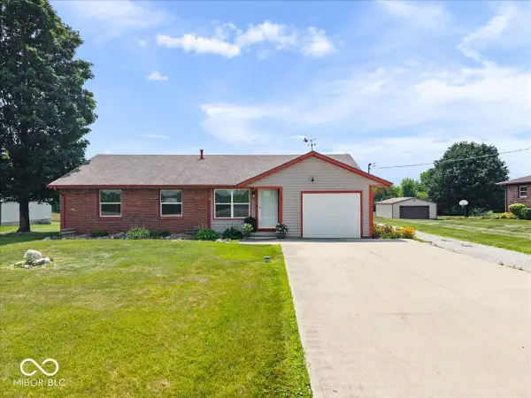 1187 E New Road, Greenfield, IN 46140