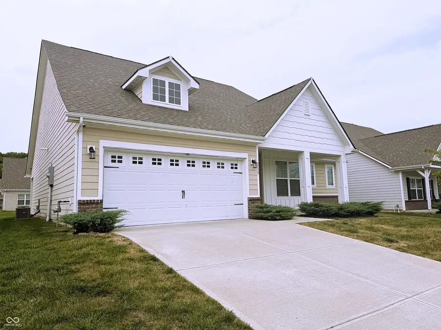 2538 Riviera Place, Greenwood, IN 46143 - #3