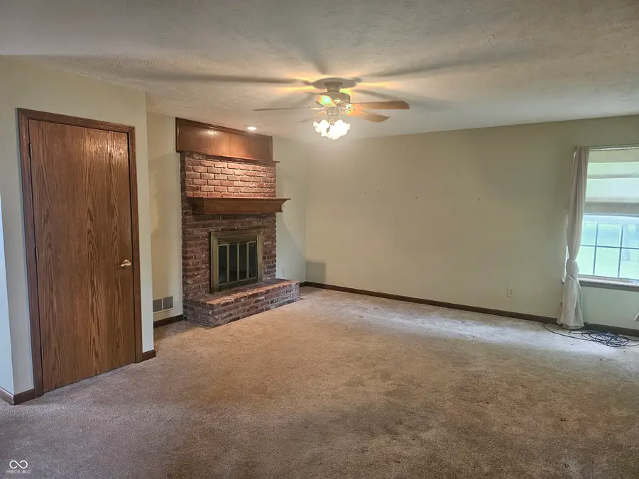 946 Johnathan Drive, Plainfield, IN 46168 - #2