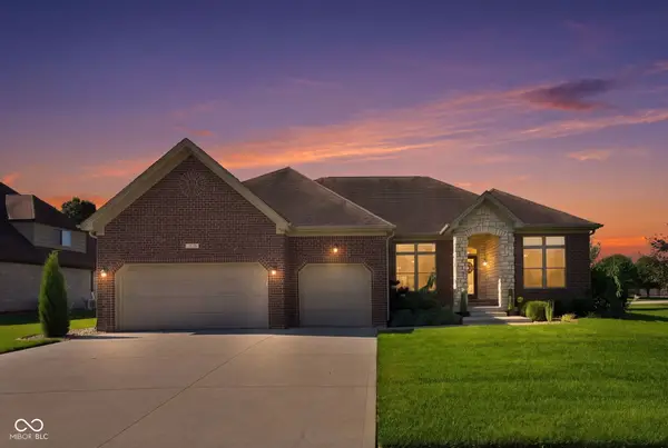 3831 Sycamore Bend, Columbus, IN 47203