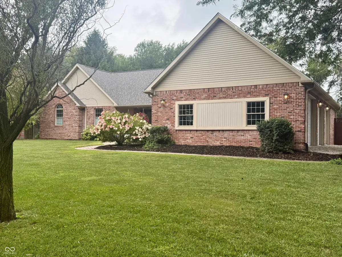 917 S State Road 47, Crawfordsville, IN 47933 - #1