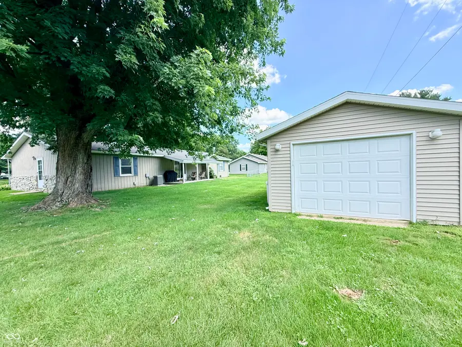 1117 W Watson Drive, Crawfordsville, IN 47933 - #2