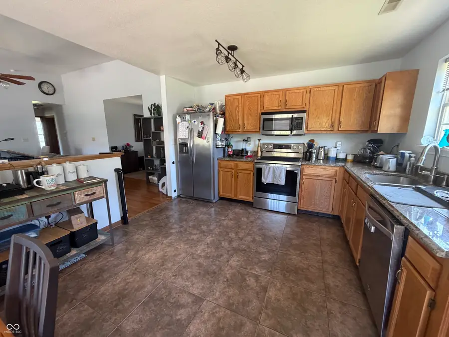 1562 Prairieview Lane, Greenfield, IN 46140 - #2