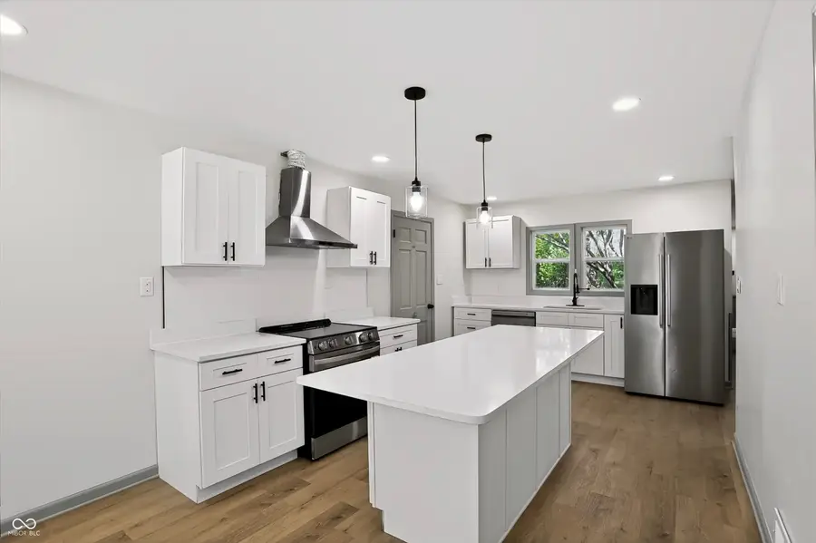 10465 Woodlawn Drive, Carmel, IN 46280 - #2