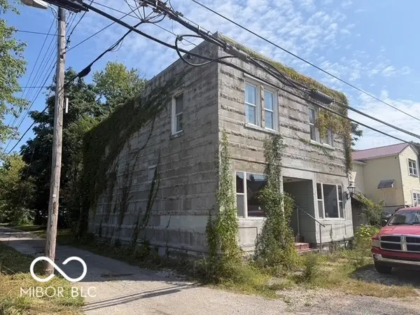 809 6th Street, Bedford, IN 47421