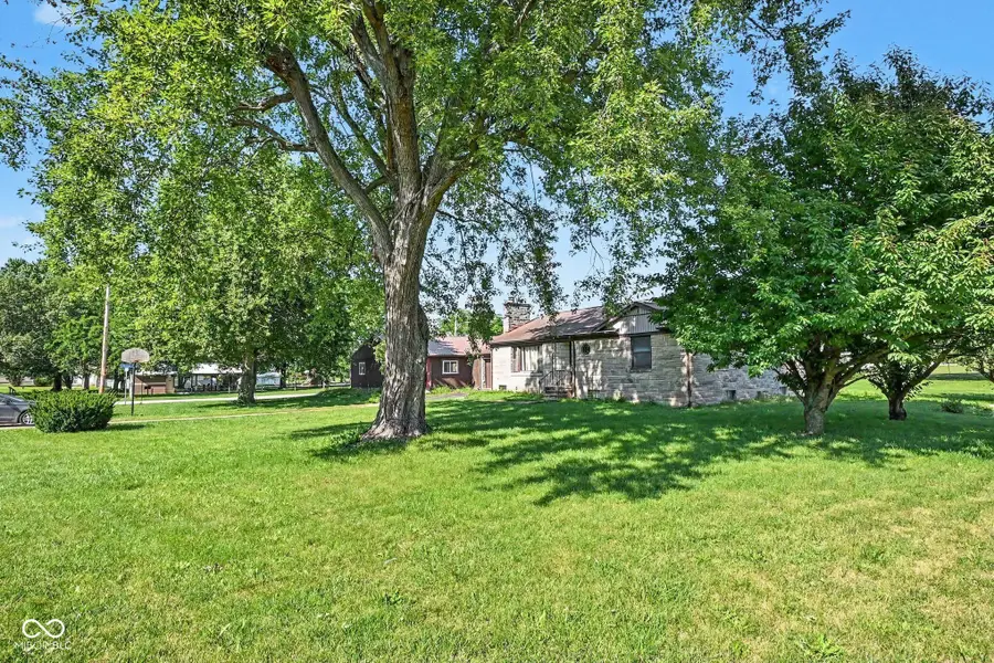 211 N Troutman Street, Kewanna, IN 46939 - #3