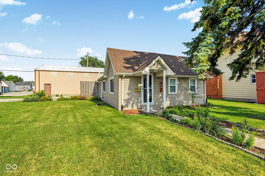 705 S 22nd Street, Elwood, IN 46036 - #3