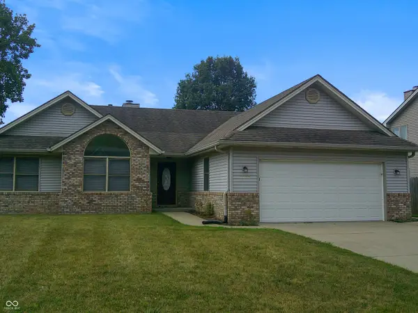 2289 Broadmoor Lane, Columbus, IN 47203