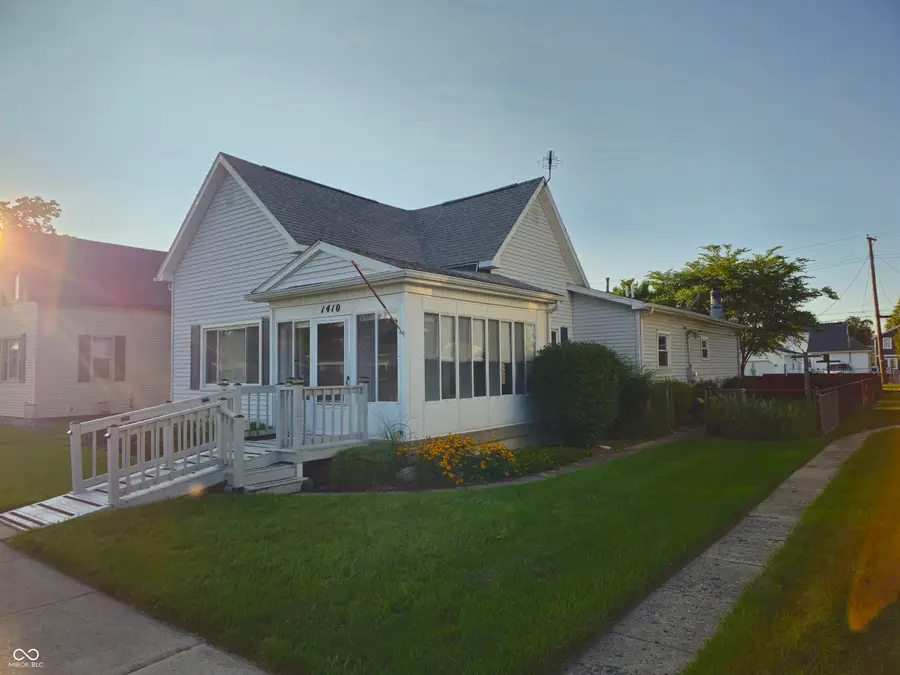 1410 S I Street, Elwood, IN 46036 - #2