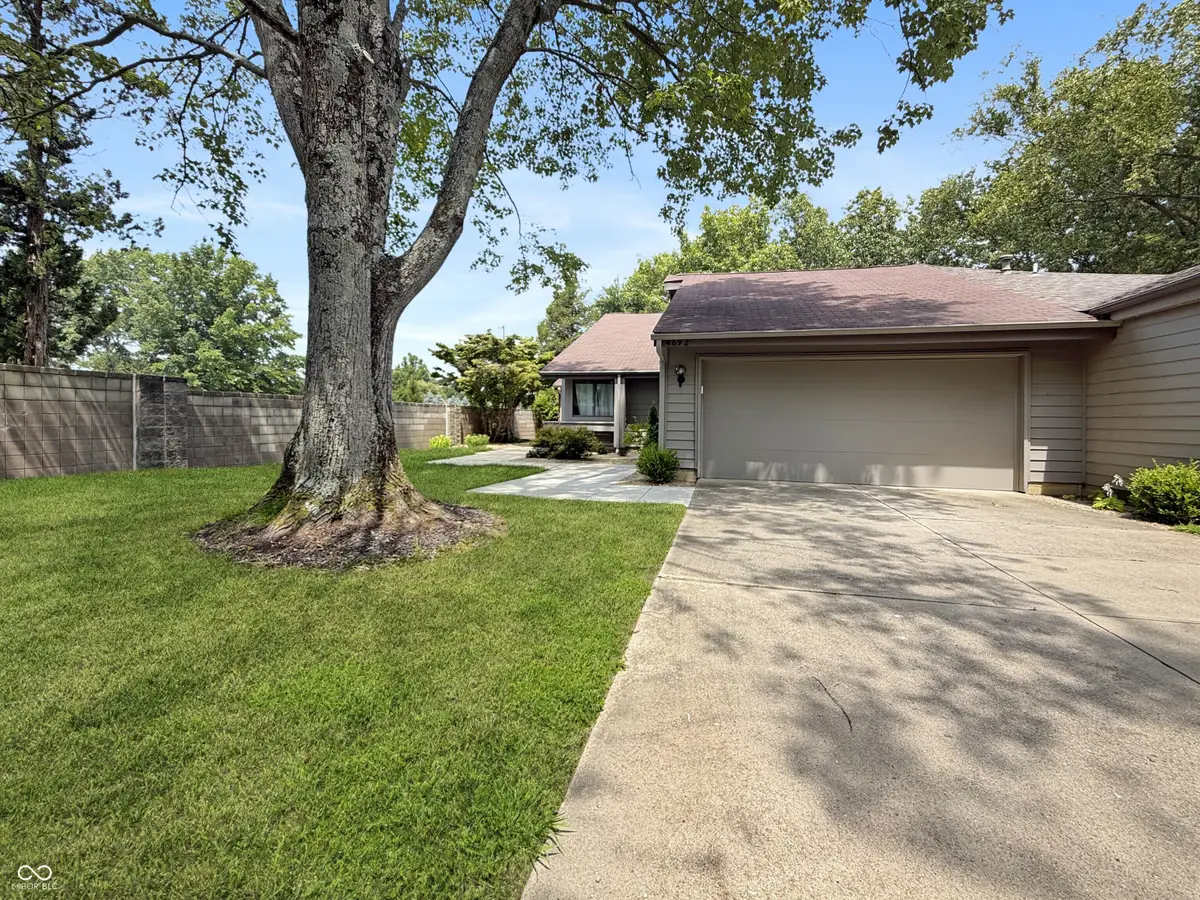 4692 Carya Square, Columbus, IN 47201 - #1