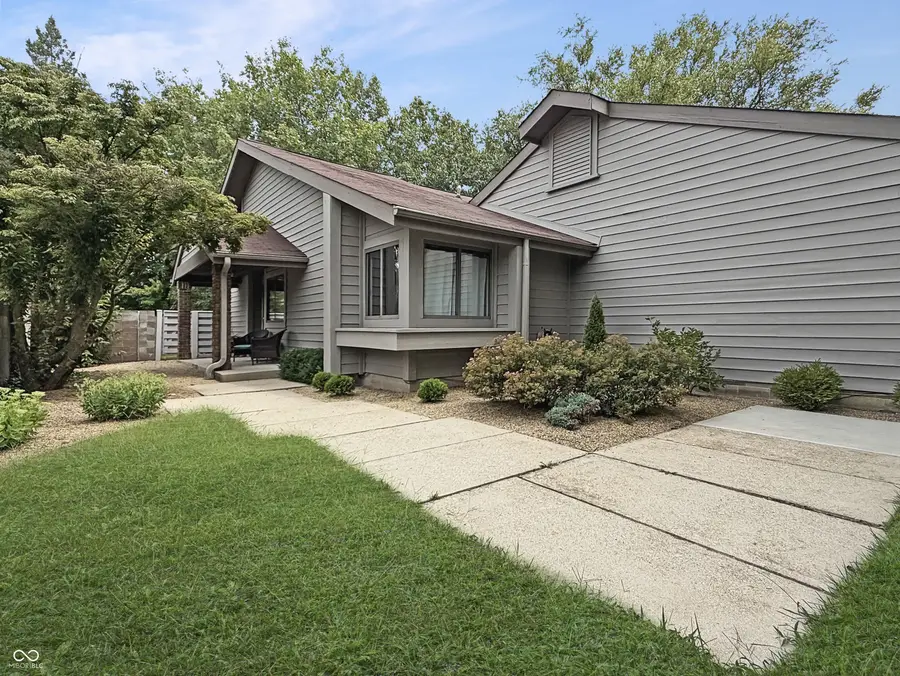 4692 Carya Square, Columbus, IN 47201 - #2