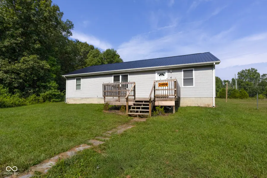 2469 Country Manor Street, North Vernon, IN 47265 - #2