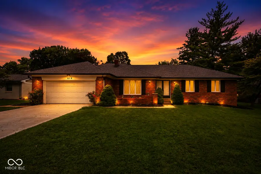 618 Brookview Drive, Greenwood, IN 46142 - #2