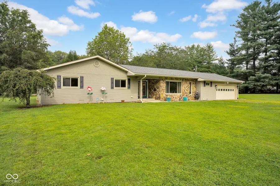 9876 N County Road 1200 E, Seymour, IN 47274 - #2
