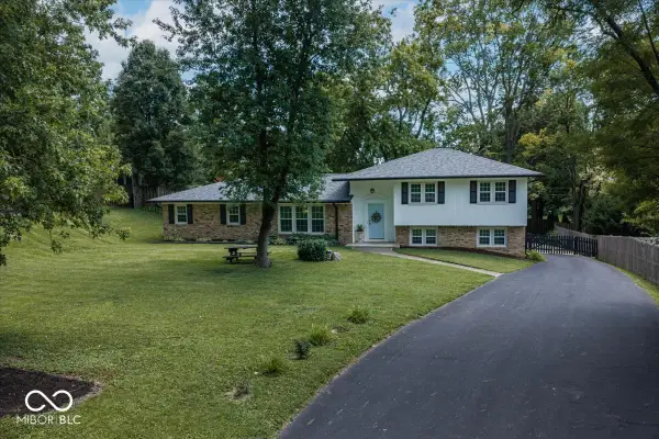 5755 Andover Road, Indianapolis, IN 46220