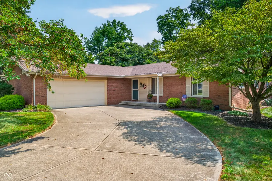 2725 Wedgewood Drive, Columbus, IN 47203 - #3