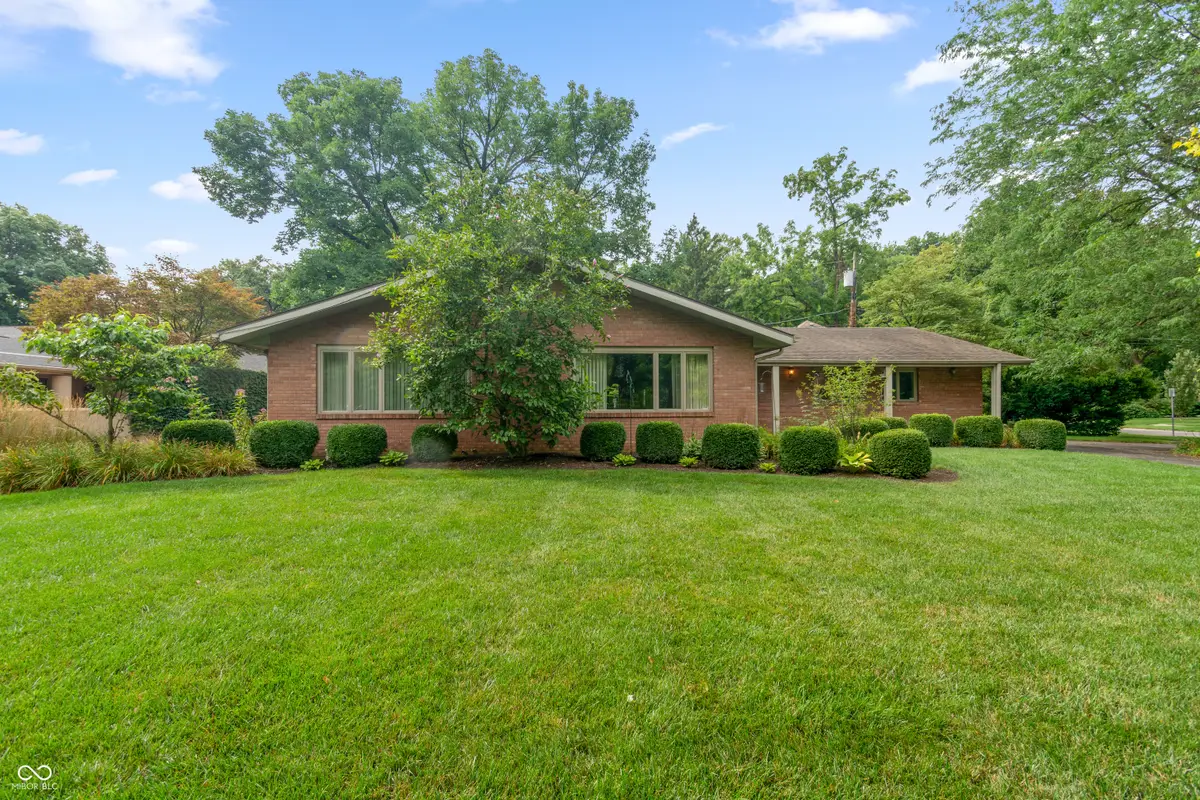 806 N Briar Road, Muncie, IN 47304 - #1