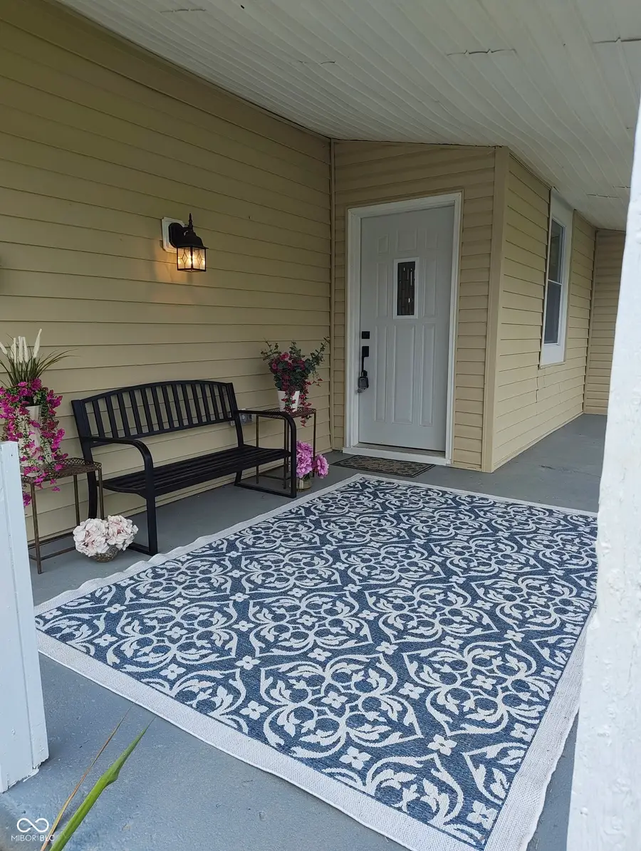 302 E 6th Street, Alexandria, IN 46001 - #2