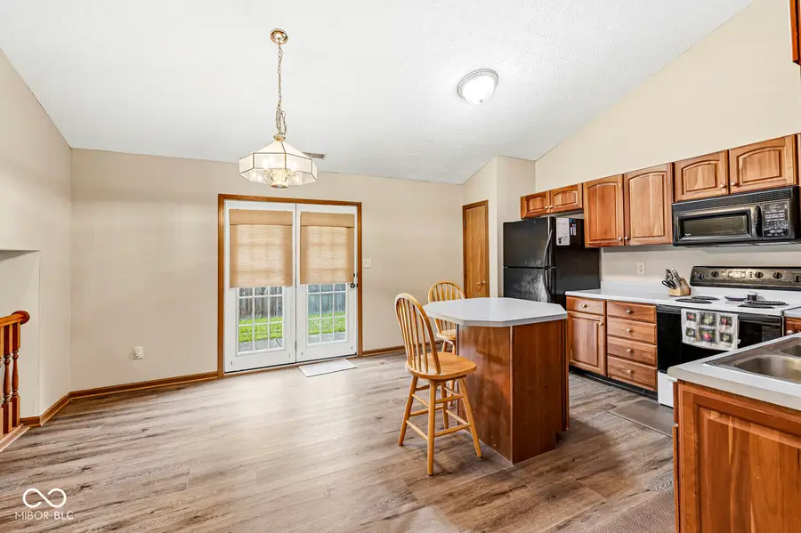 900 Elmwood Drive, Franklin, IN 46131 - #3