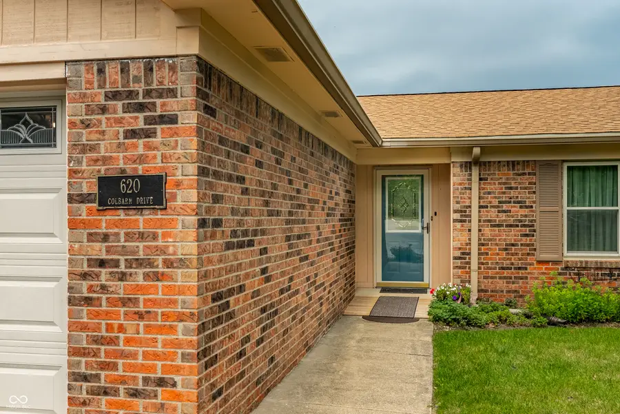 620 Colbarn Drive, Fishers, IN 46038 - #2