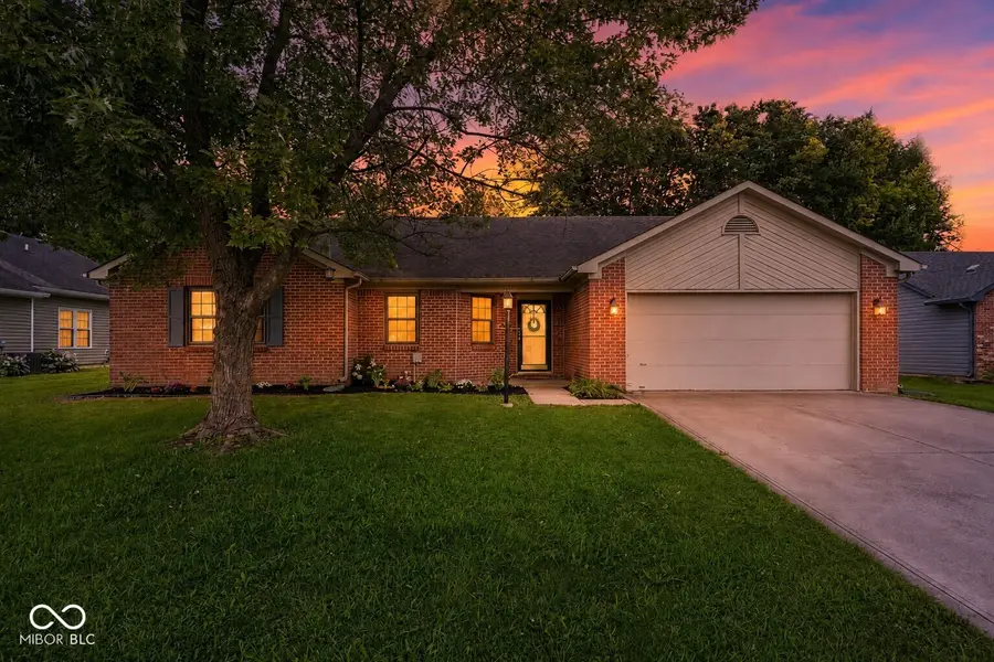 854 Ellington Circle, Greenwood, IN 46143 - #2