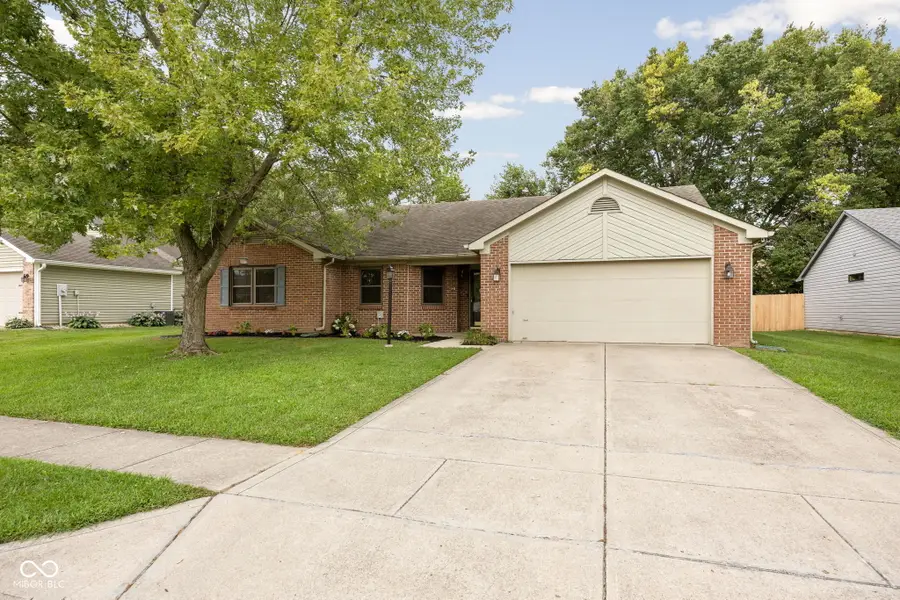 854 Ellington Circle, Greenwood, IN 46143 - #3
