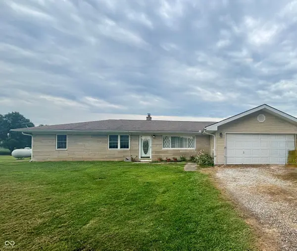 12315 E Legal Tender Road, Columbus, IN 47203