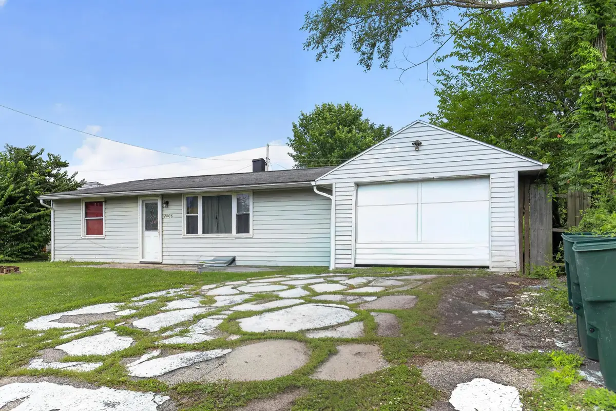 2808 N Westwood Road, Muncie, IN 47303 - #1