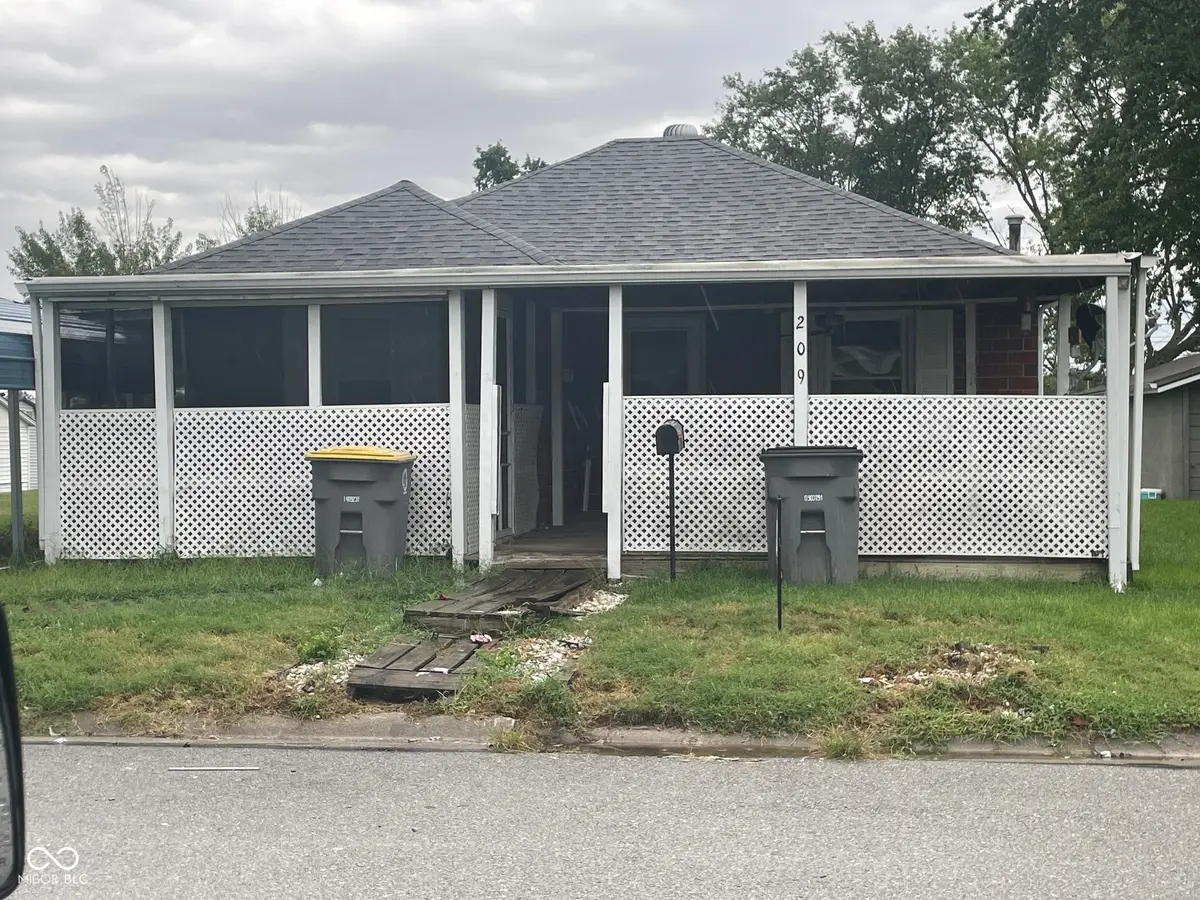 209 Schepman, Seymour, IN 47274 - #1