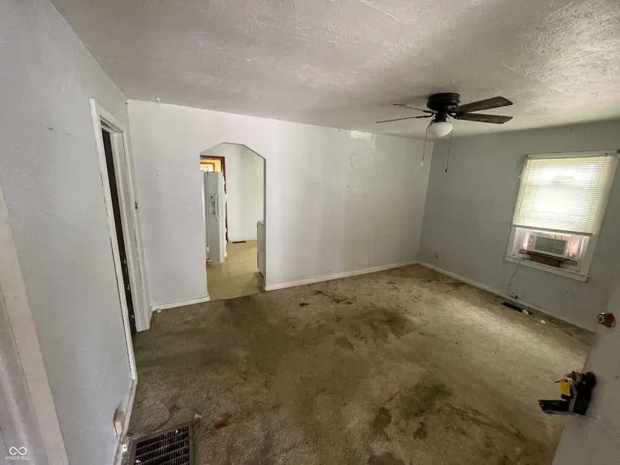 209 Schepman, Seymour, IN 47274 - #3