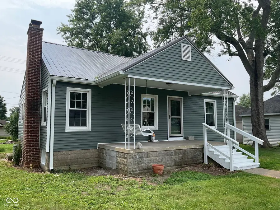 509 W Pennsylvania Street, Rockville, IN 47872 - #2