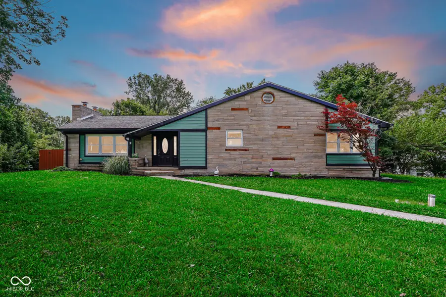 823 W 200 N, Greenfield, IN 46140 - #2