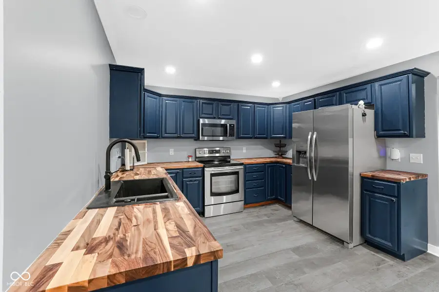 823 W 200 N, Greenfield, IN 46140 - #3