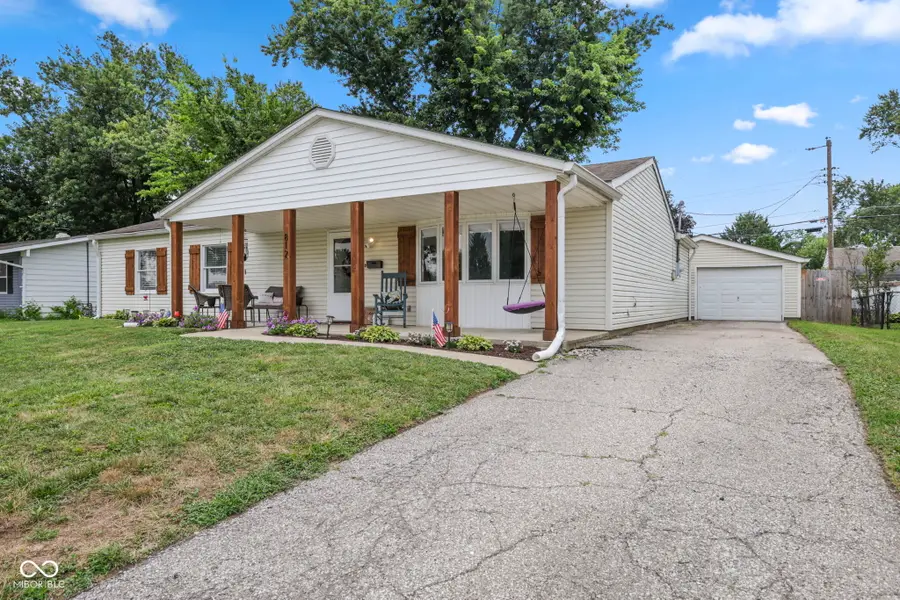 812 Longfellow Lane, Plainfield, IN 46168 - #3