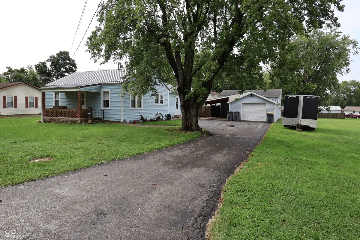 502 E 16th Street, Seymour, IN 47274 - #1