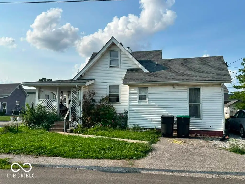 69 West Street, Whiteland, IN 46184 - #1