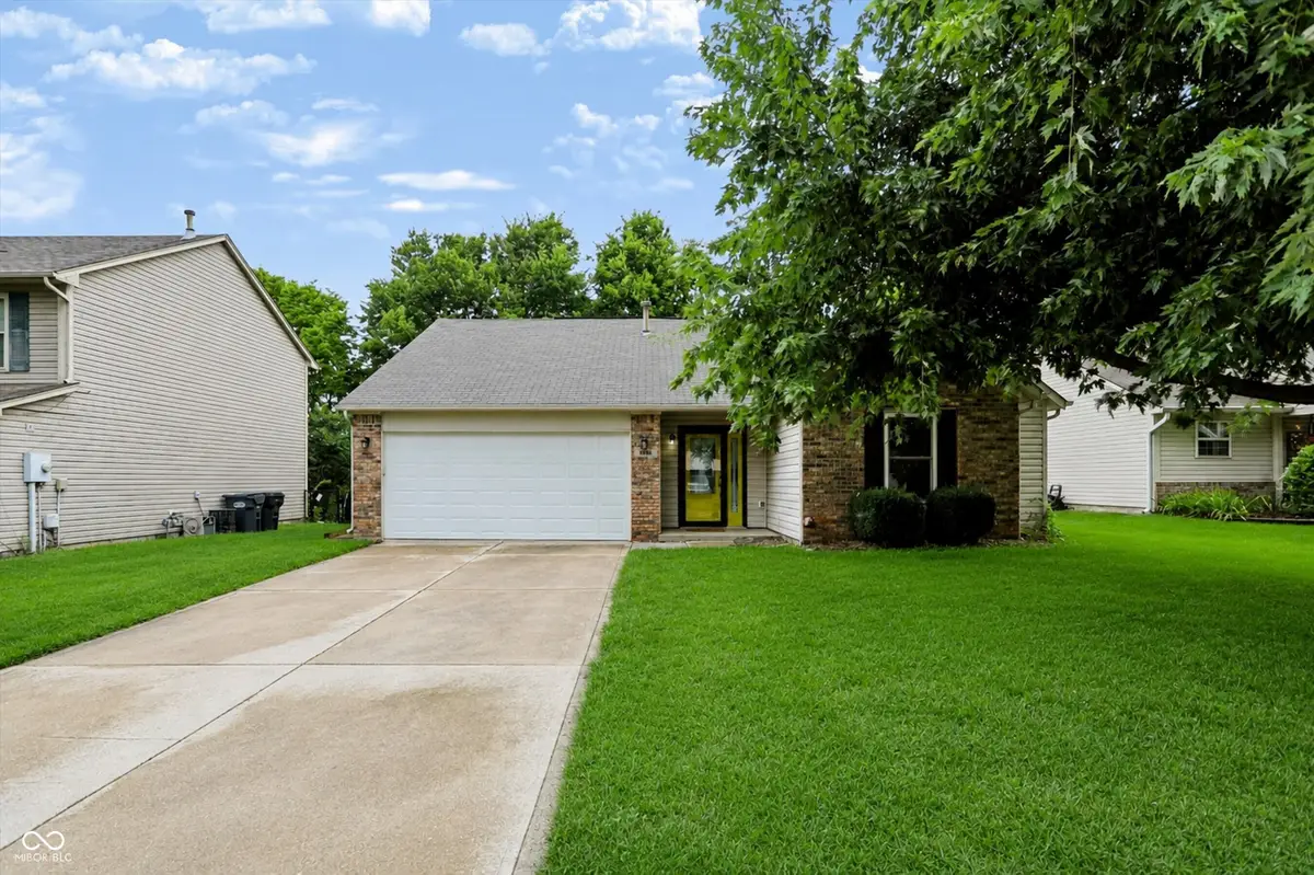 4846 Oakleigh Parkway, Greenwood, IN 46143 - #1
