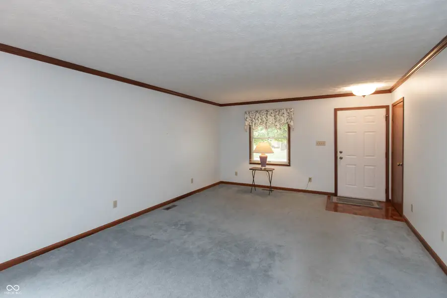 1323 Holiday Lane W, Brownsburg, IN 46112 - #2