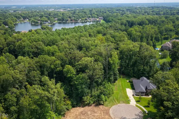 5066 Oak Ridge Trail, Columbus, IN 47201
