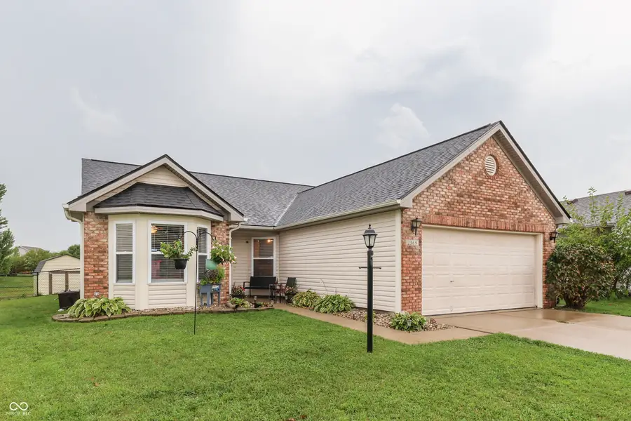 2369 Orchard Creek Drive, Columbus, IN 47201 - #3