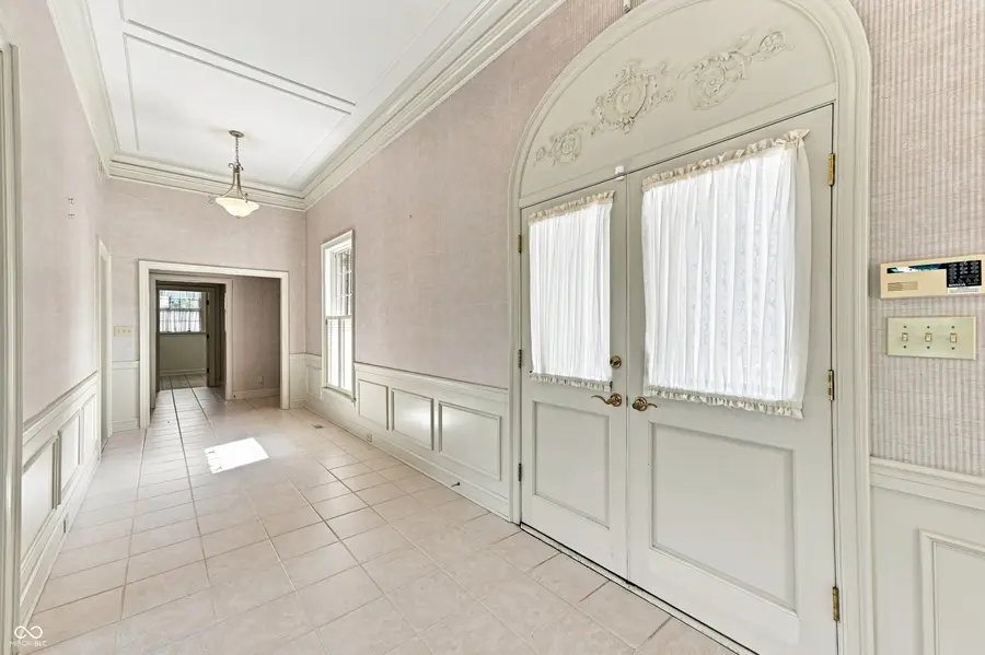 7927 Beaumont Green West Drive, Indianapolis, IN 46250 - #2