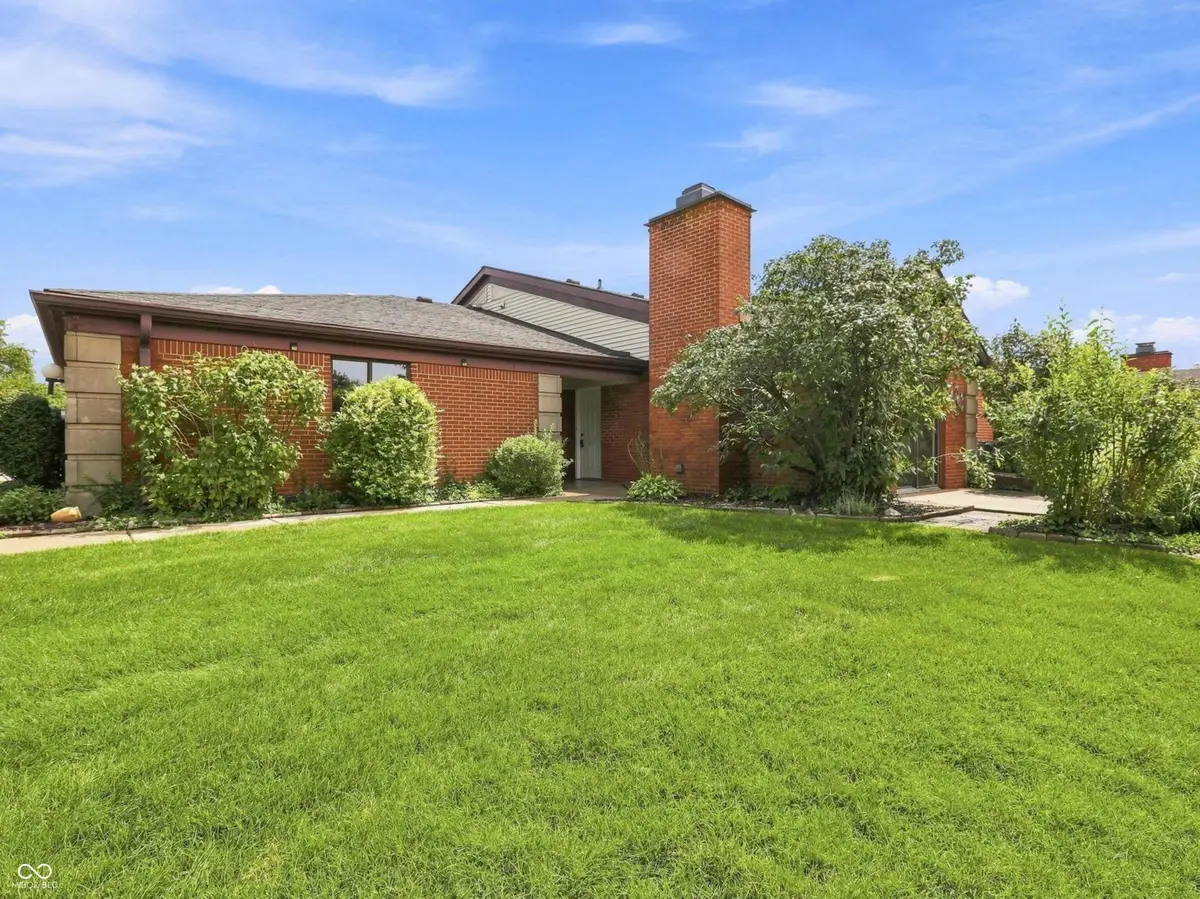 2063 Oak Run S Drive, Indianapolis, IN 46260 - #1