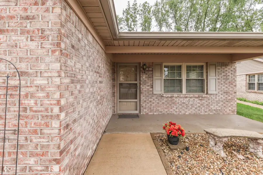 4025 Oak Trail Drive, Indianapolis, IN 46237 - #3