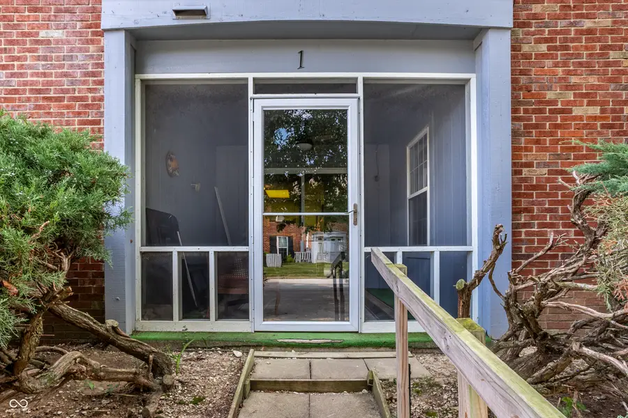 1602 Queensbridge Square #1, Indianapolis, IN 46219 - #2