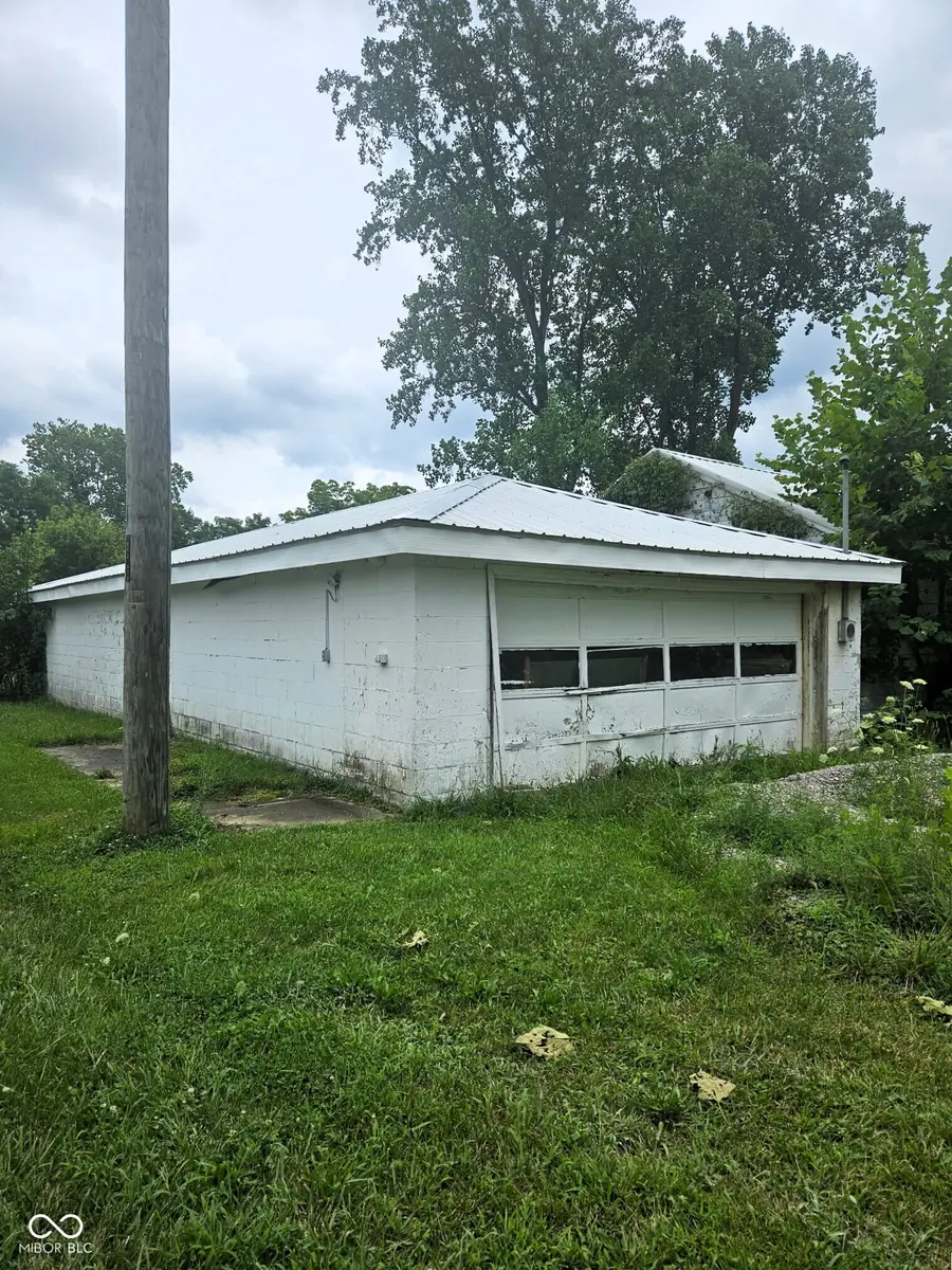 515 N Main Street, Cloverdale, IN 46120 - #3