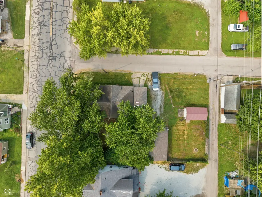 2202 Columbus Avenue, Anderson, IN 46016 - #3