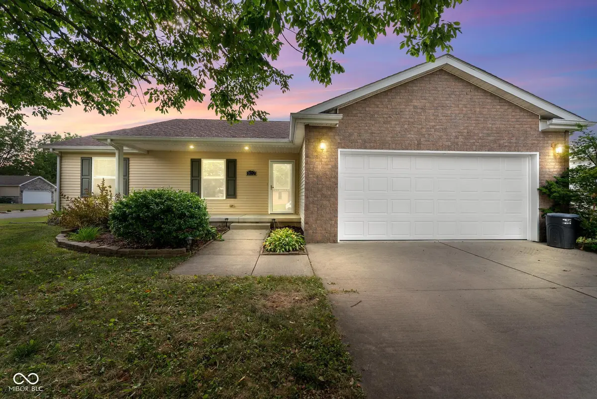802 Allendale Drive, Seymour, IN 47274 - #1