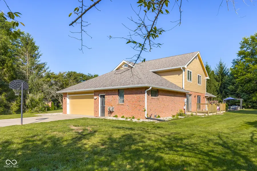 1001 Butternut Drive, Columbus, IN 47201 - #3