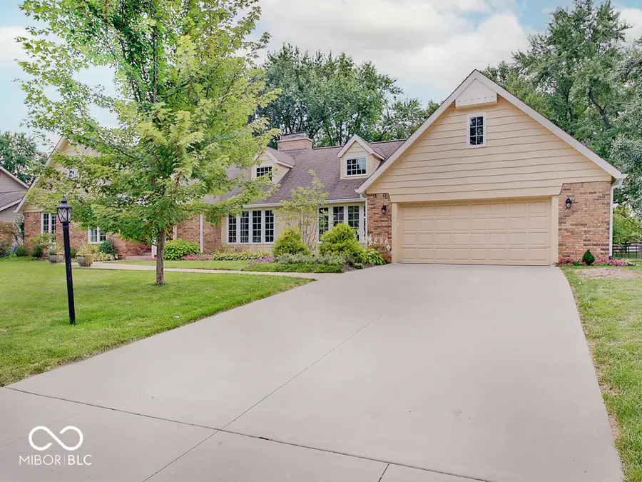 975 Williamsburg Lane, Zionsville, IN 46077 - #2