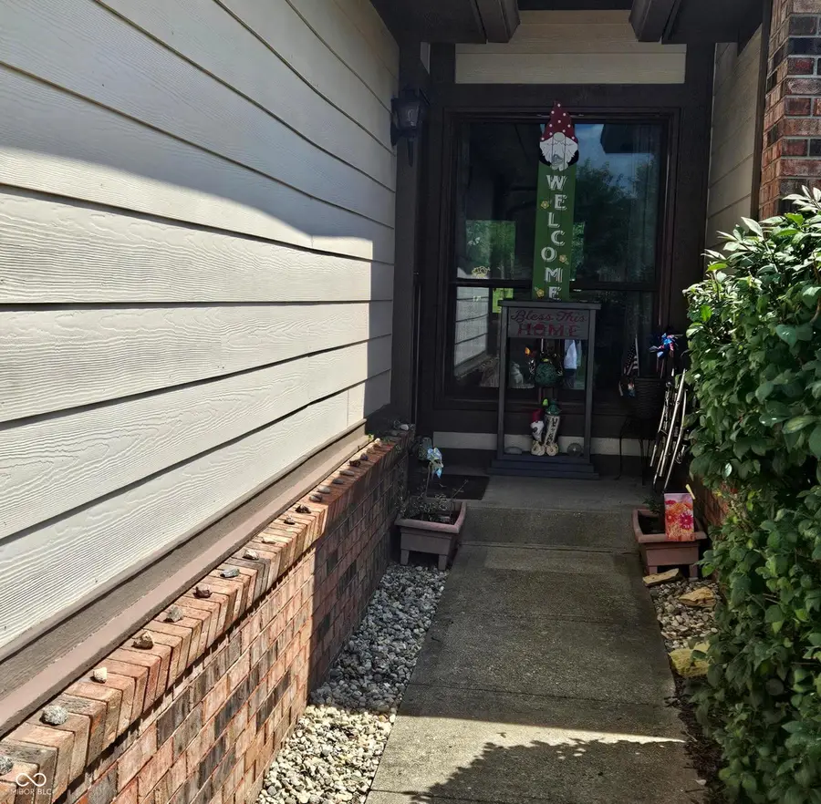 563 Cielo Vista Court, Greenwood, IN 46143 - #2
